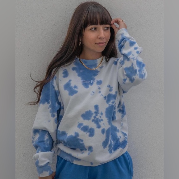 SUMMER FRIDAYS Rare Tie-Dye Sweatshirt Sweater Top in Blue and White - Picture 1 of 4